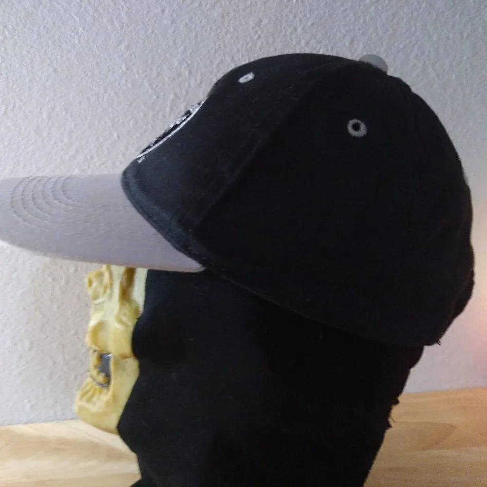 Deadstock Vintage Sports Specialties Oakland Raiders Snap Back Hat Youth